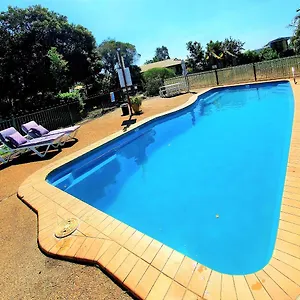 East And Tourist Park Apartment Bundaberg